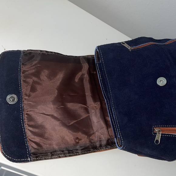 ESIL Artisan Leather Suede Slim Floral Backpack - Picture 7 of 8